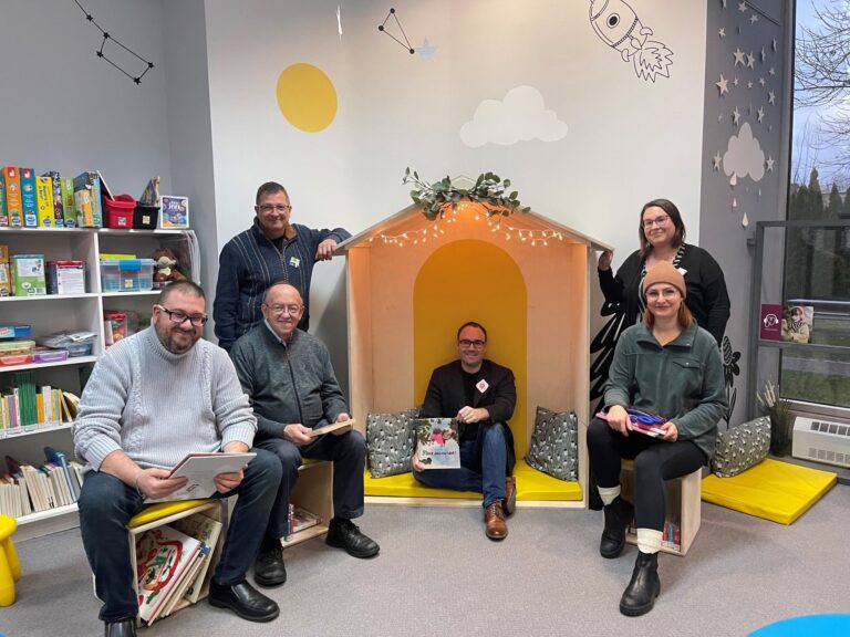 Lancement de La collection des petites beautés à la Bibliothèque Jean-Marc-Belzile de Lachute, le 14 novembre 2022